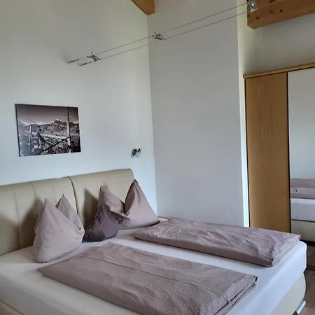Panorama Rebgut Apartment *